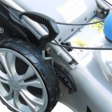 Kliknut�m zv�t��te n�hled obr�zku produktu Benz�nov� seka�ka BIG WHEELER 510 A, G�DE